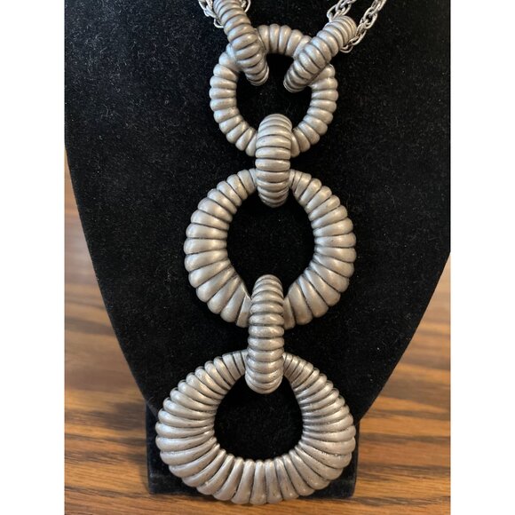 Silver tone double chain pendant necklace unmarked vintage - Picture 2 of 5